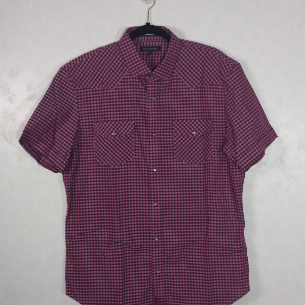 Banana republic, size L, maroon/navy plaid